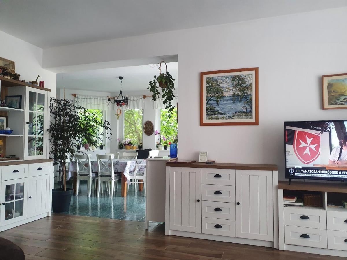 Feher Rozsa Apartman Cserszegtomaj Εξωτερικό φωτογραφία