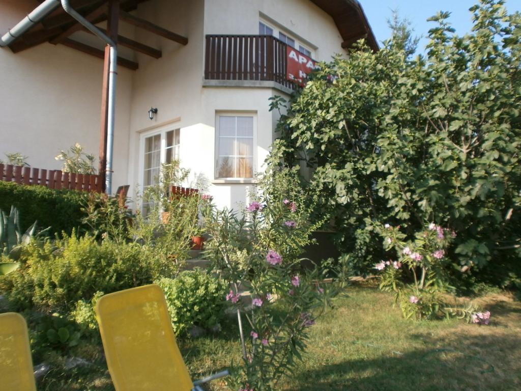 Feher Rozsa Apartman Cserszegtomaj Εξωτερικό φωτογραφία